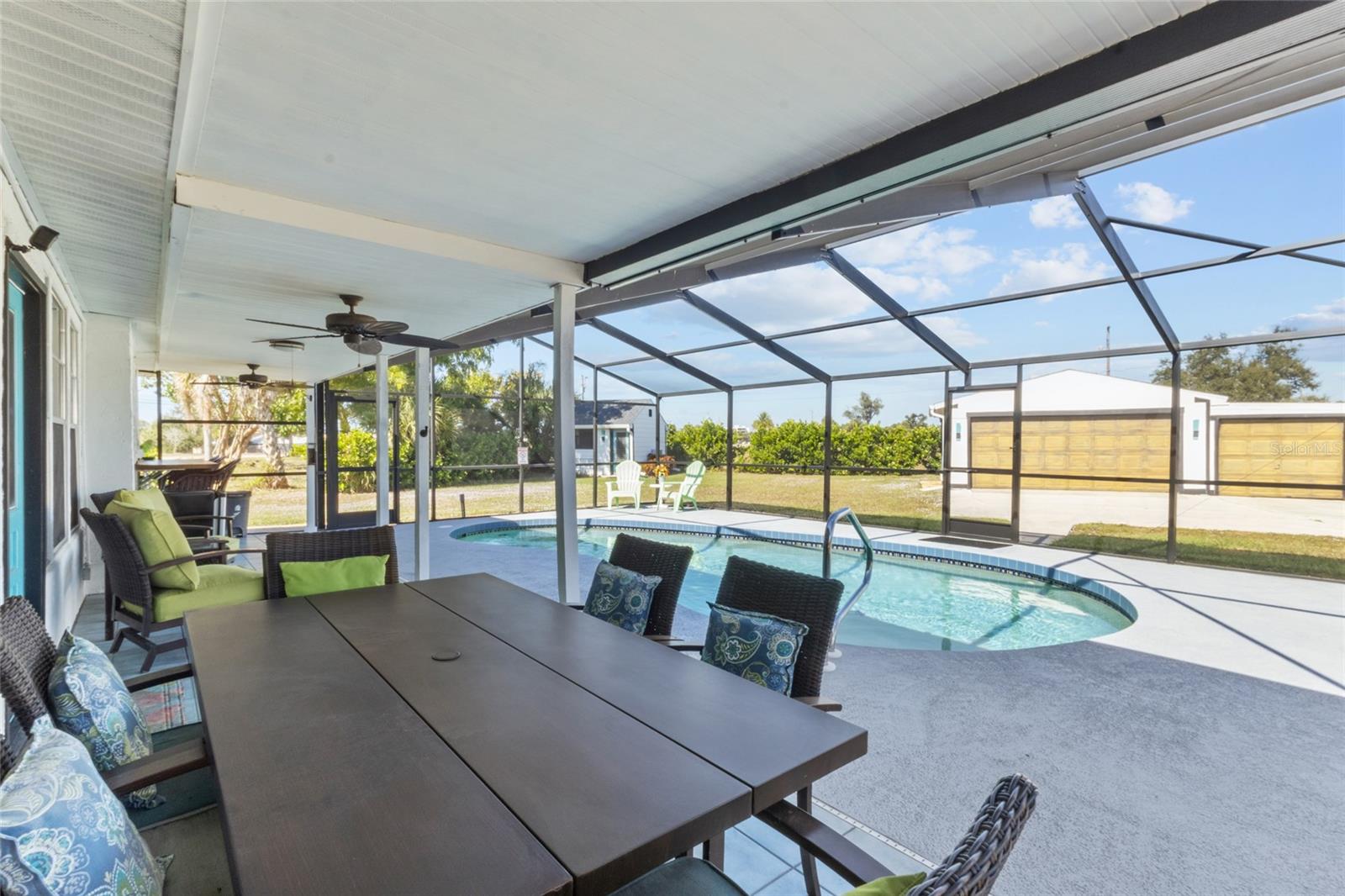 SPRINGHILL PARK - Residential Income