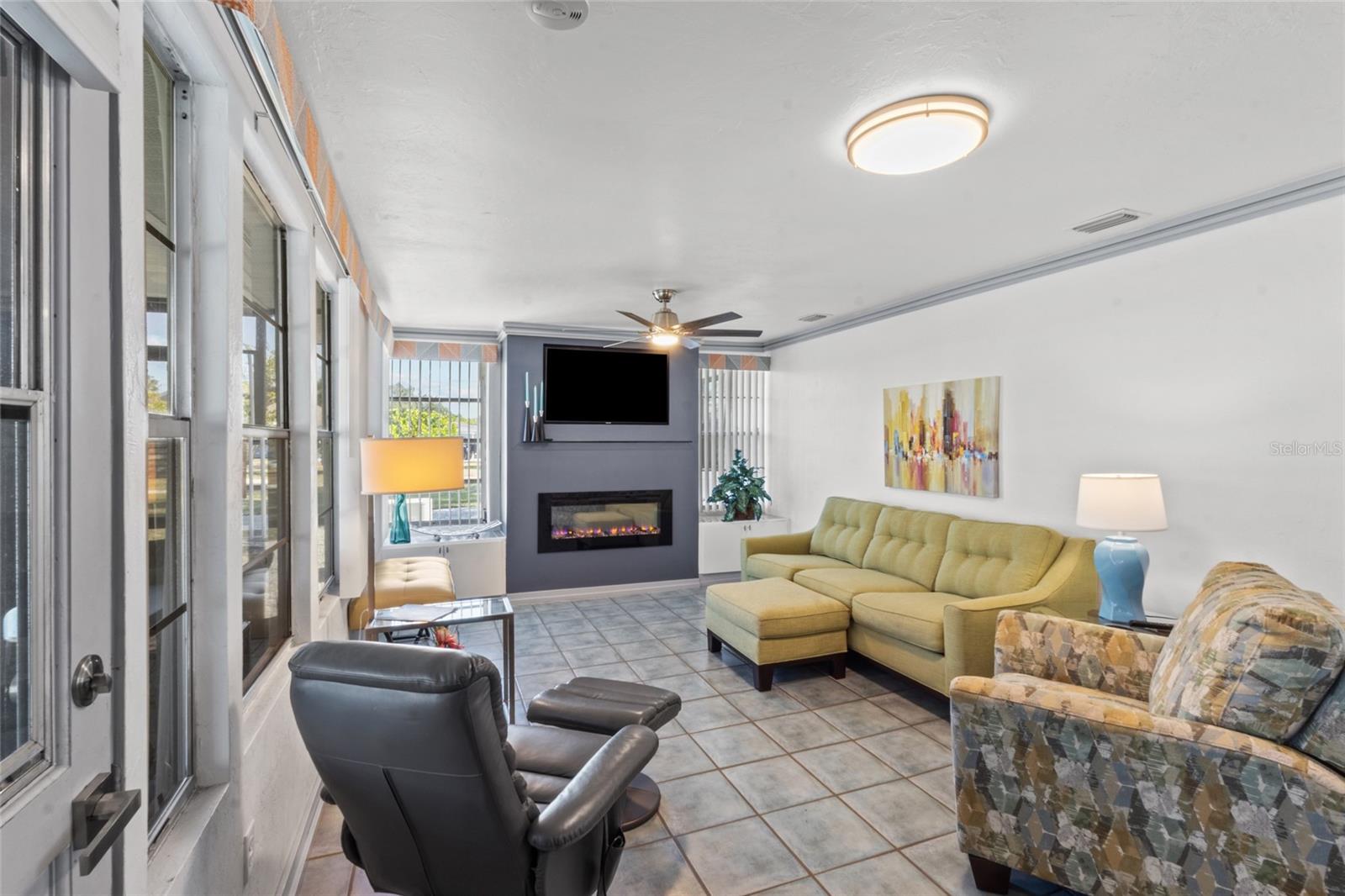 SPRINGHILL PARK - Residential Income