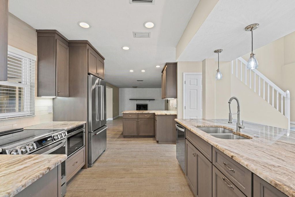 Photo of 702 133rd Street E, Bradenton, FL 34212 (MLS # A4674734)