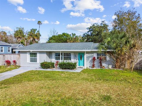 A home in CRYSTAL RIVER