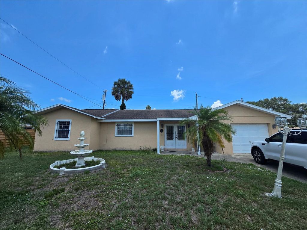 Photo of 924 31st Street E, Palmetto, FL 34221 (MLS # A4658695)