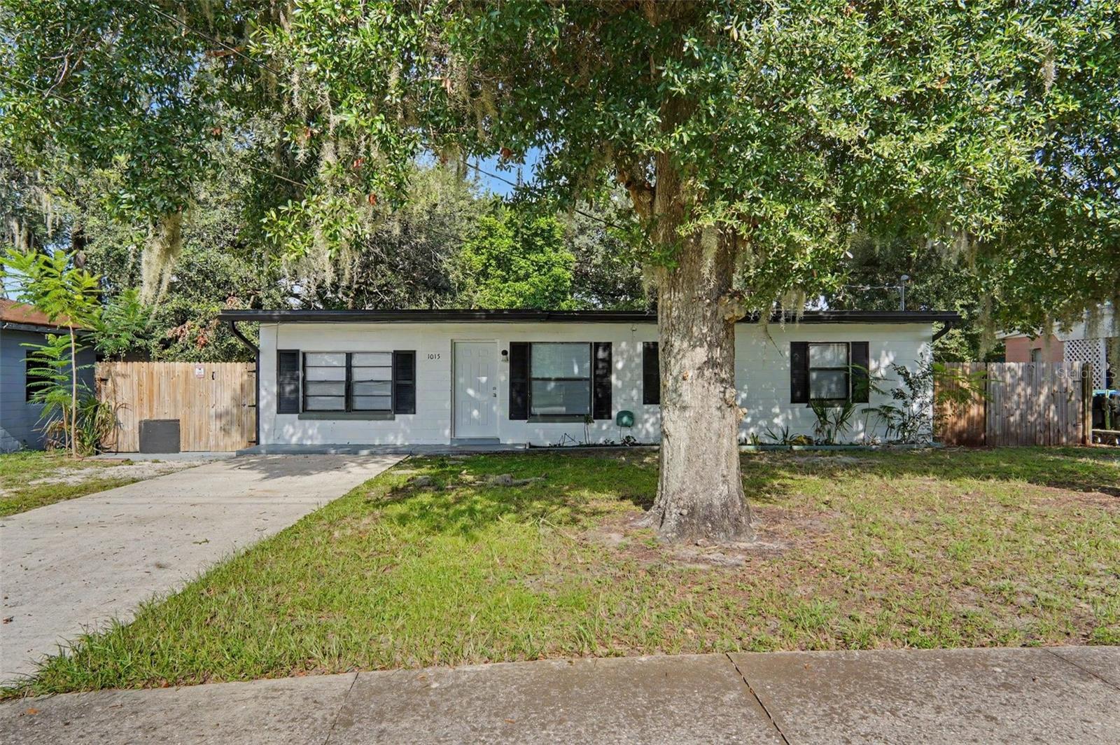 1015 EMERALDA ROAD