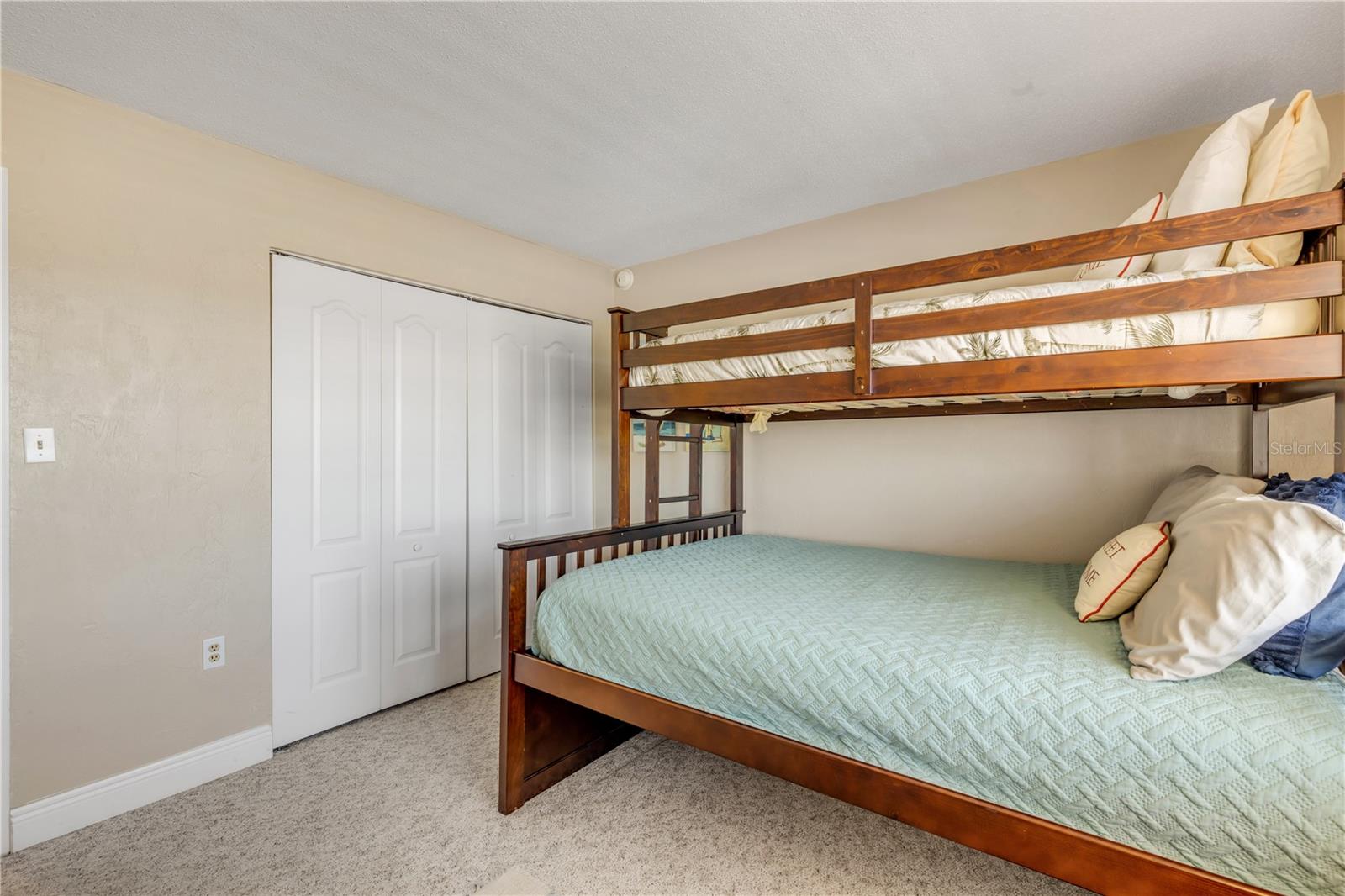 CASTLE REEF CONDO - Residential