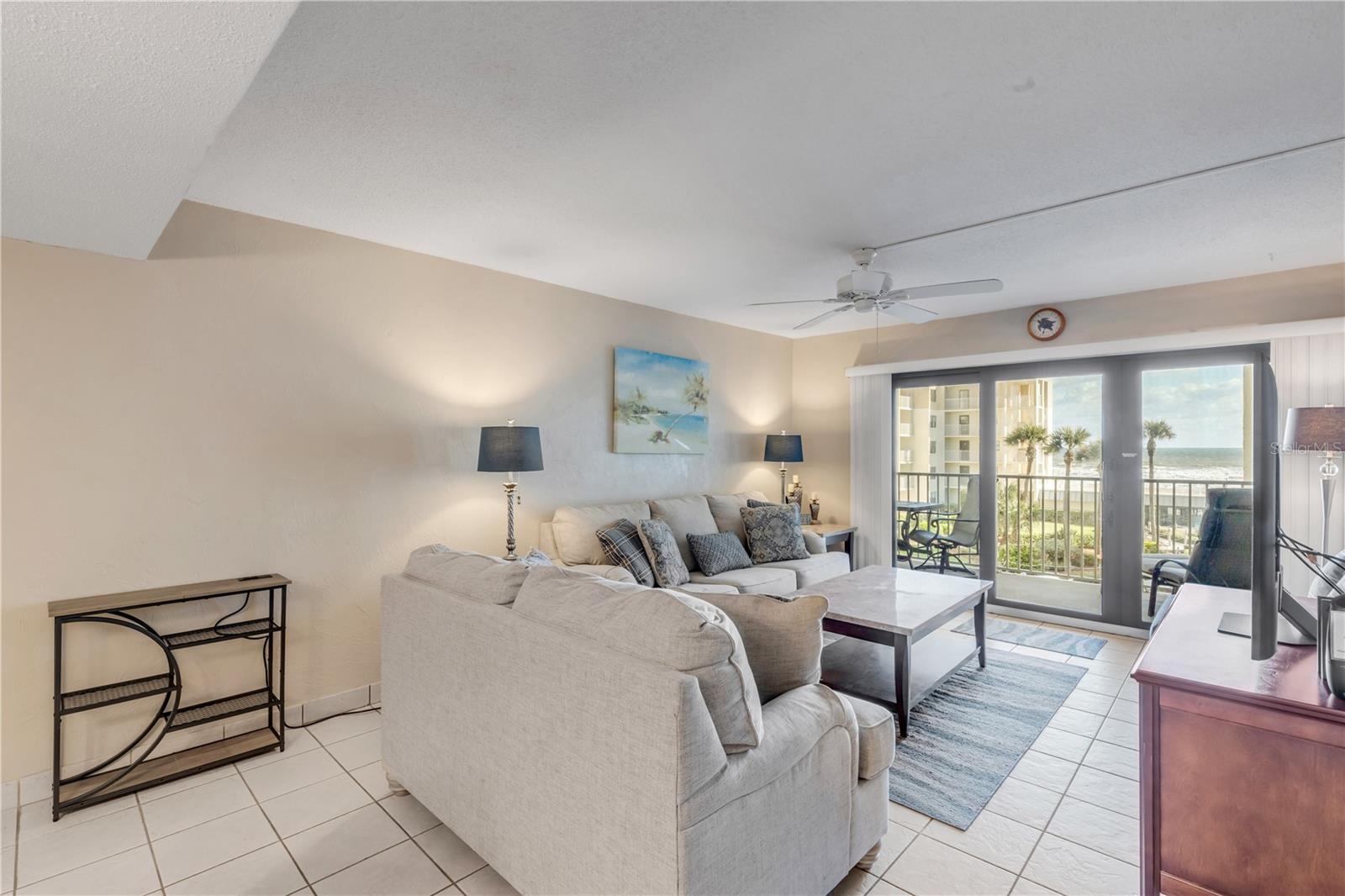 CASTLE REEF CONDO - Residential