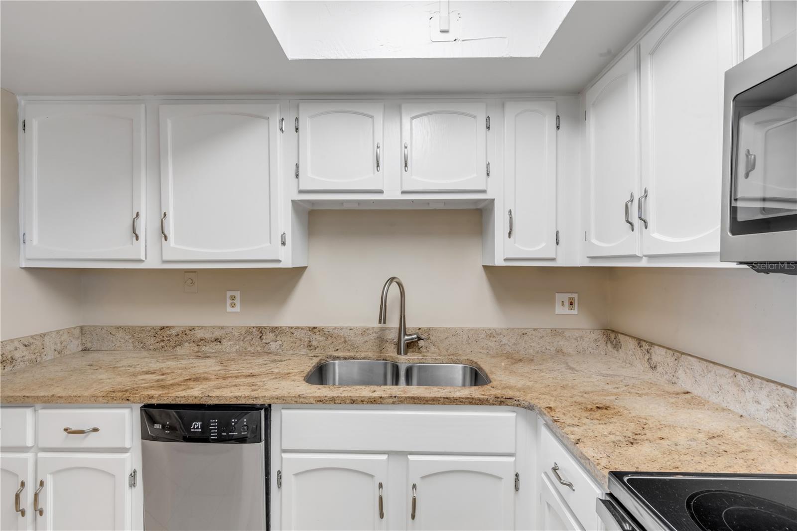 CASTLE REEF CONDO - Residential