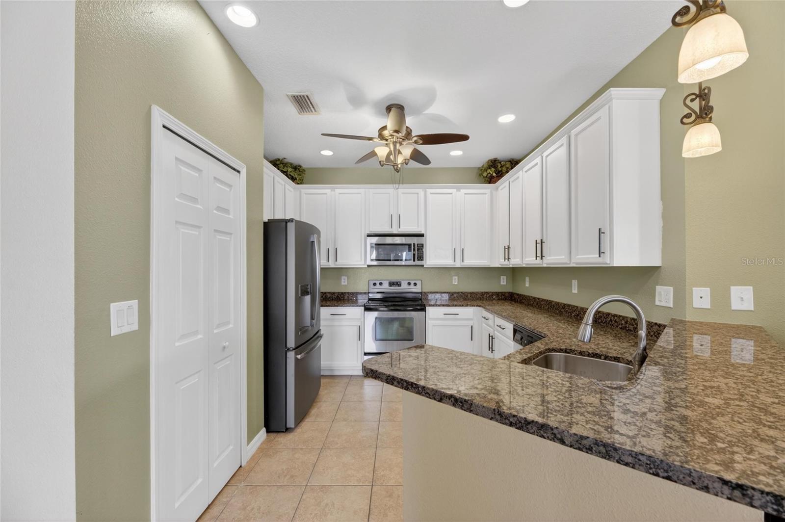 SOUTHSHORE FALLS PH 2 - Residential