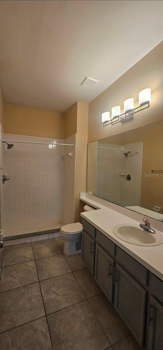 ISLAND COVE VILLAS - Residential