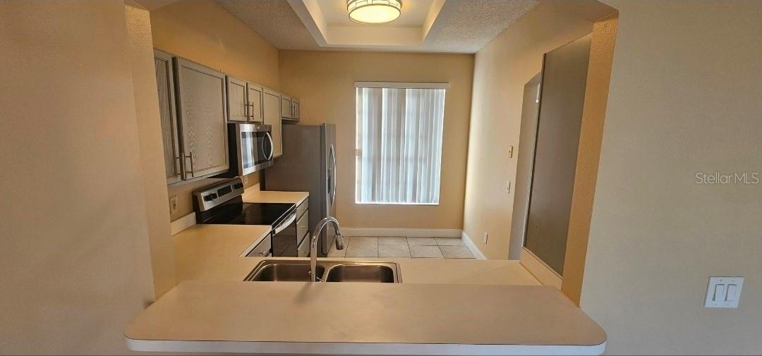 ISLAND COVE VILLAS - Residential