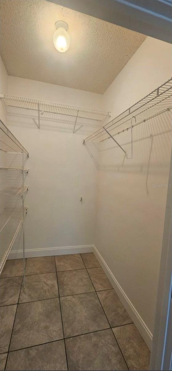 ISLAND COVE VILLAS - Residential