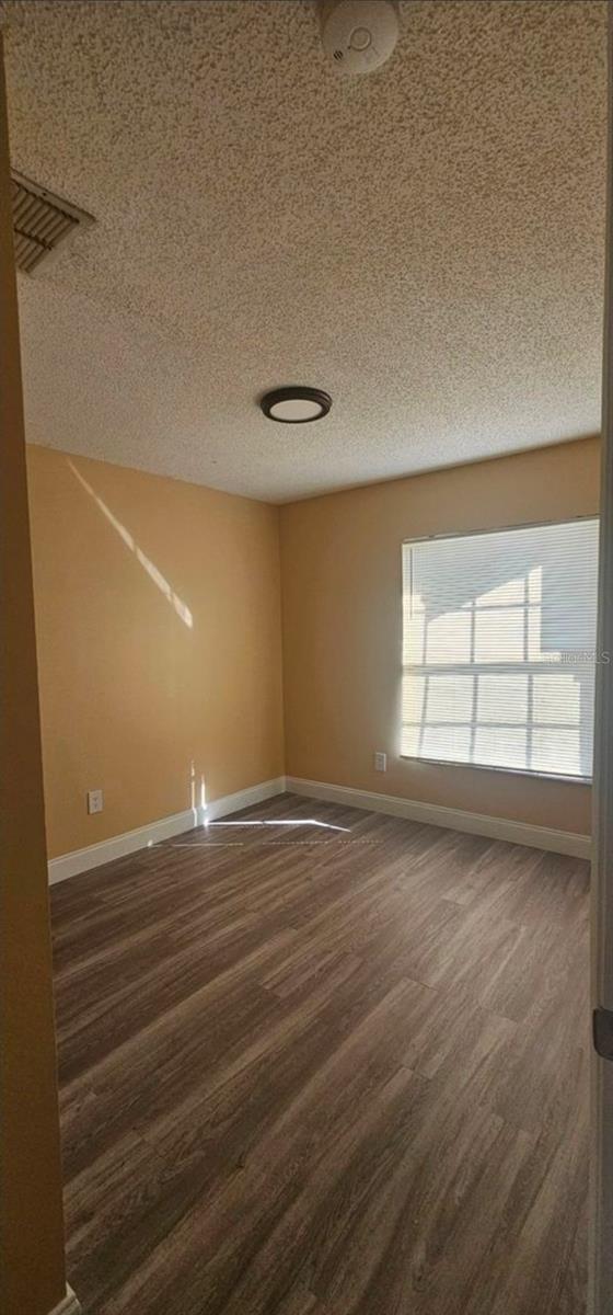 ISLAND COVE VILLAS - Residential