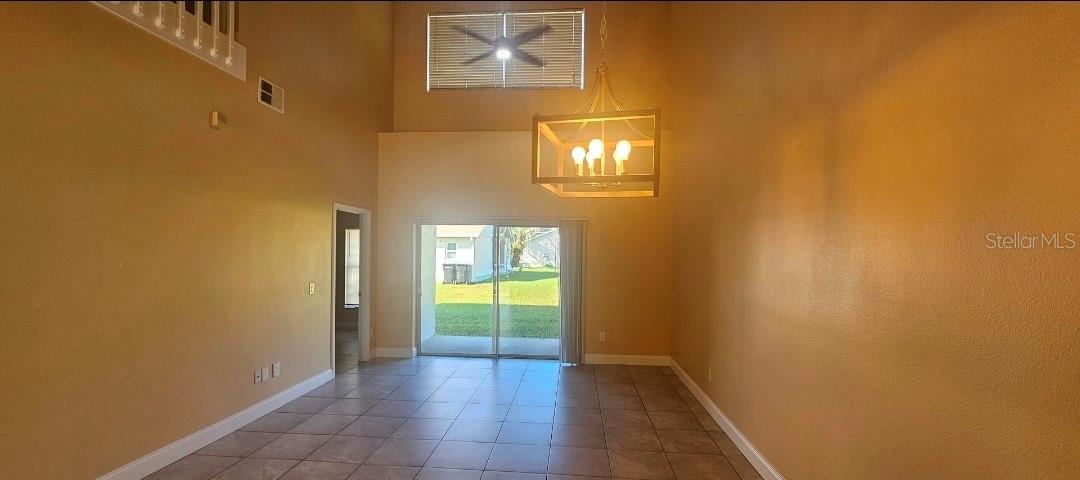 ISLAND COVE VILLAS - Residential