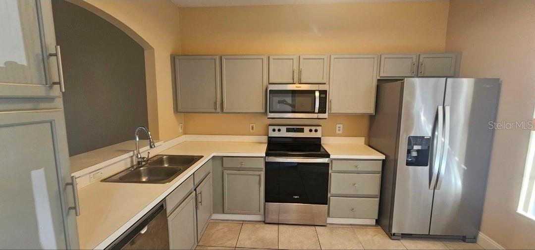 ISLAND COVE VILLAS - Residential