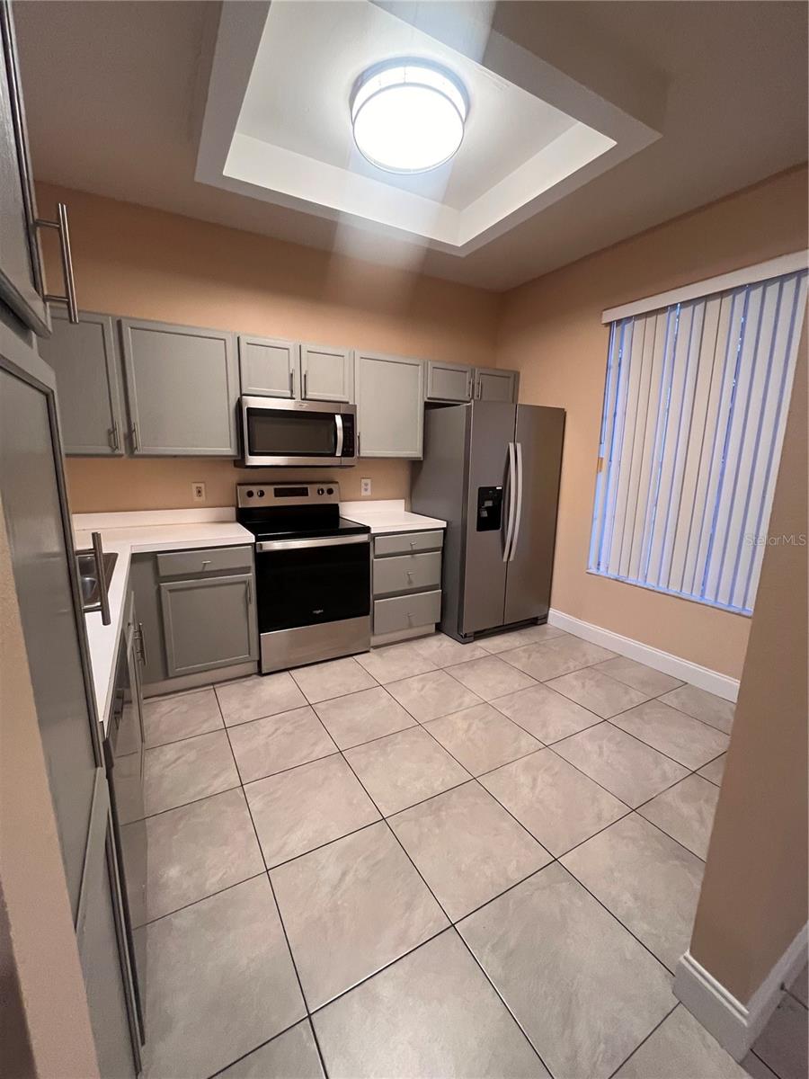 14560 LAGUNA BEACH CIRCLE