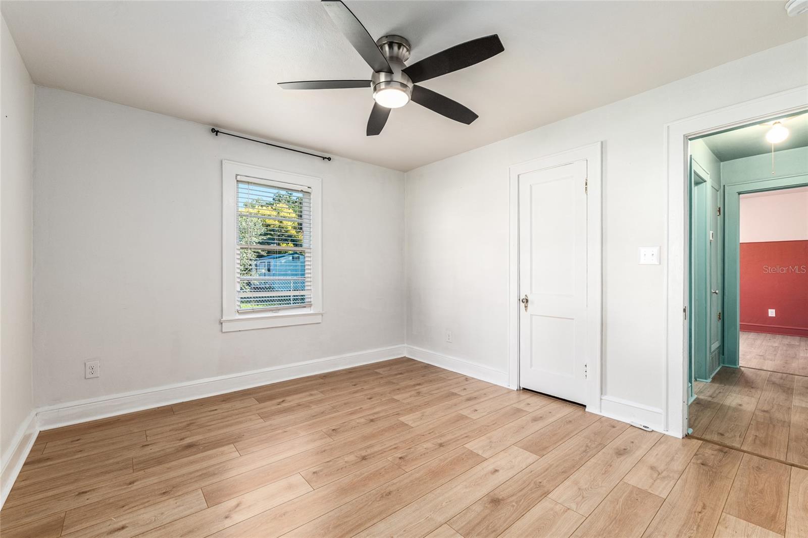 WILLISTON - Residential