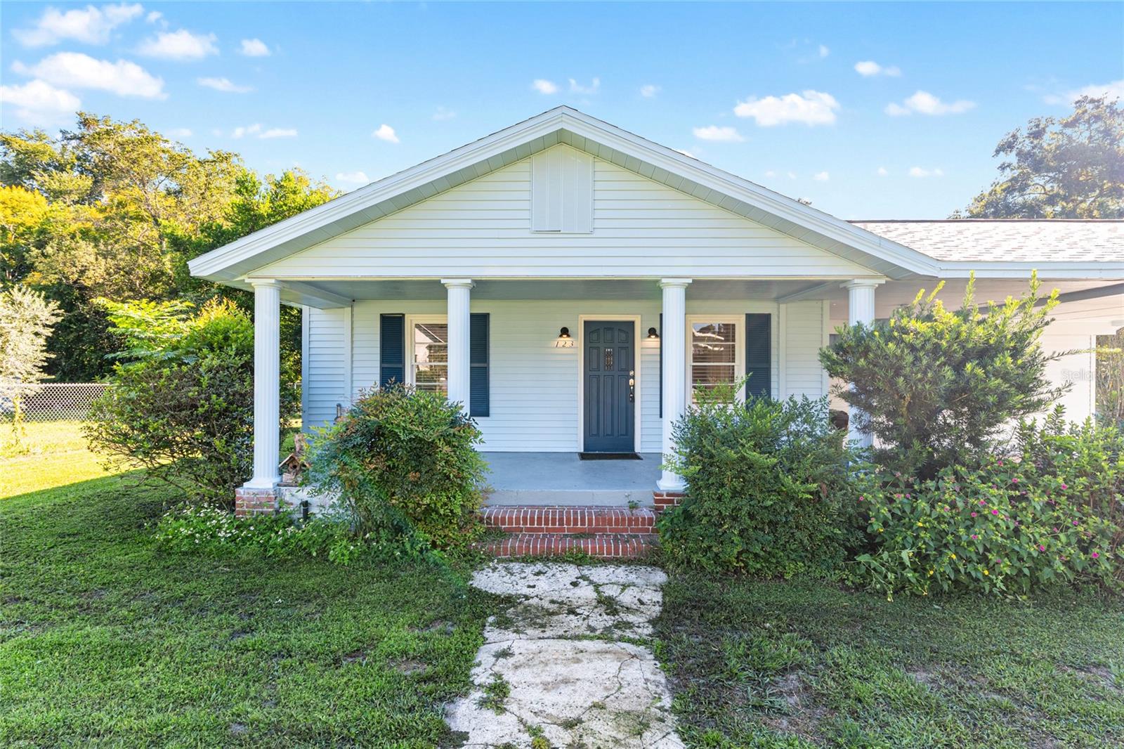 WILLISTON - Residential