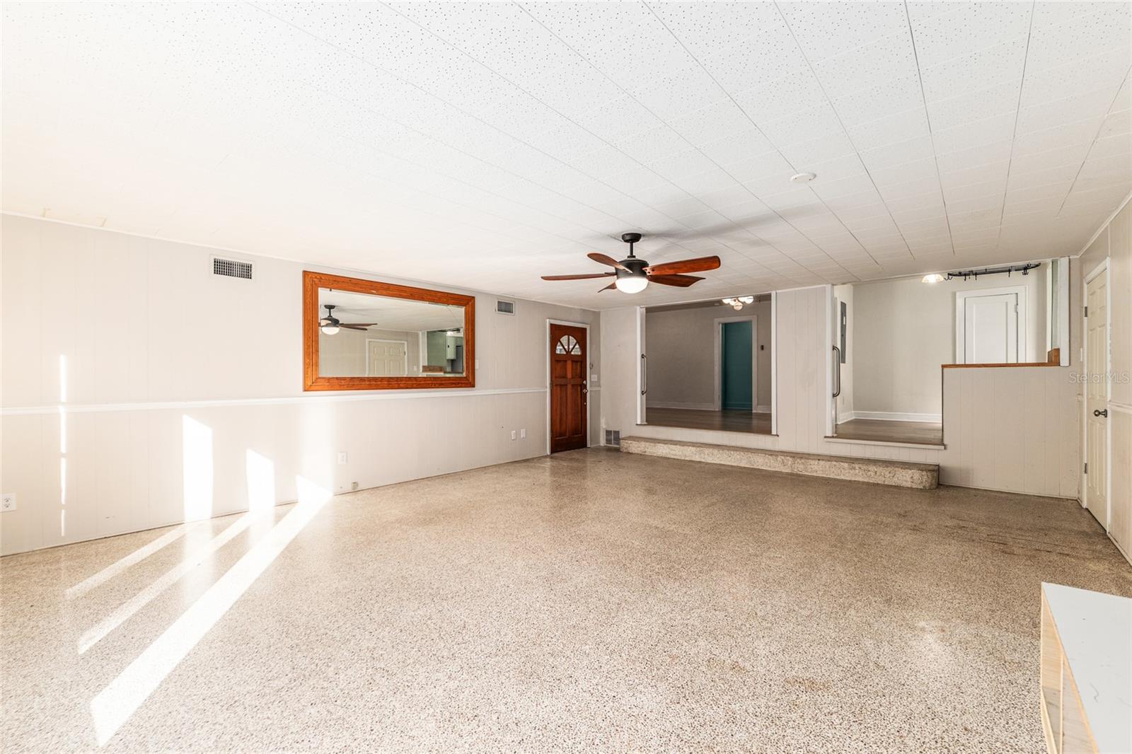 WILLISTON - Residential