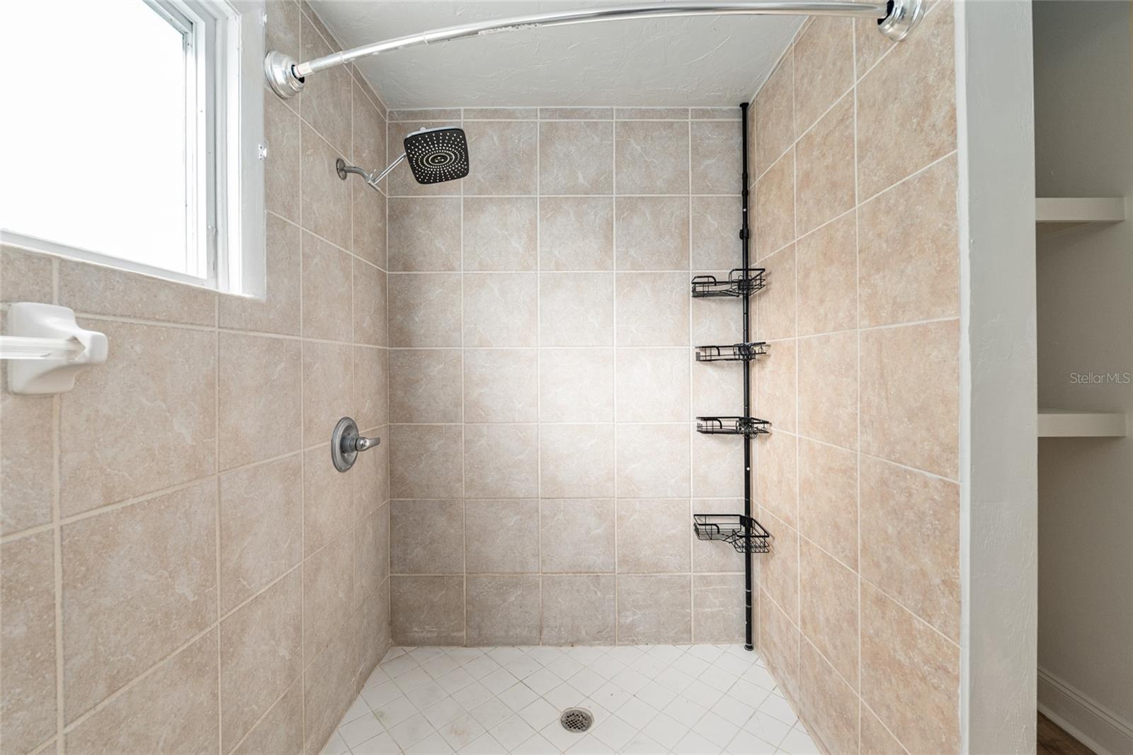 WILLISTON - Residential