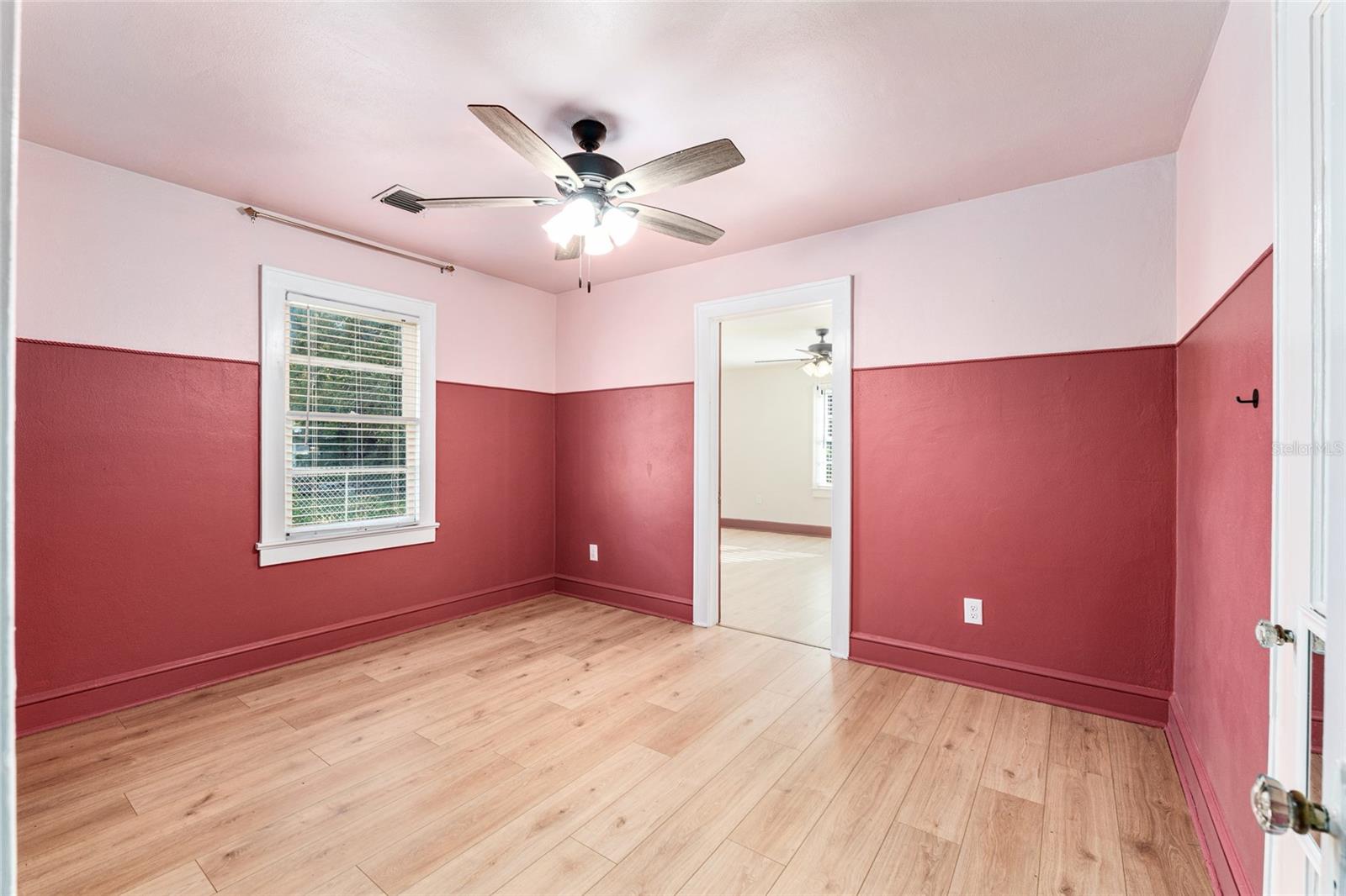 WILLISTON - Residential