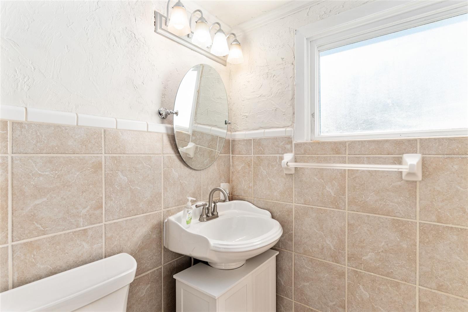 WILLISTON - Residential