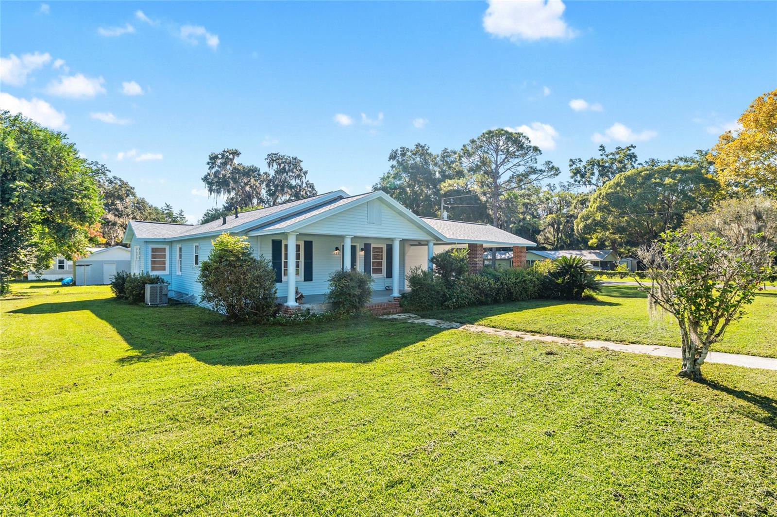 WILLISTON - Residential