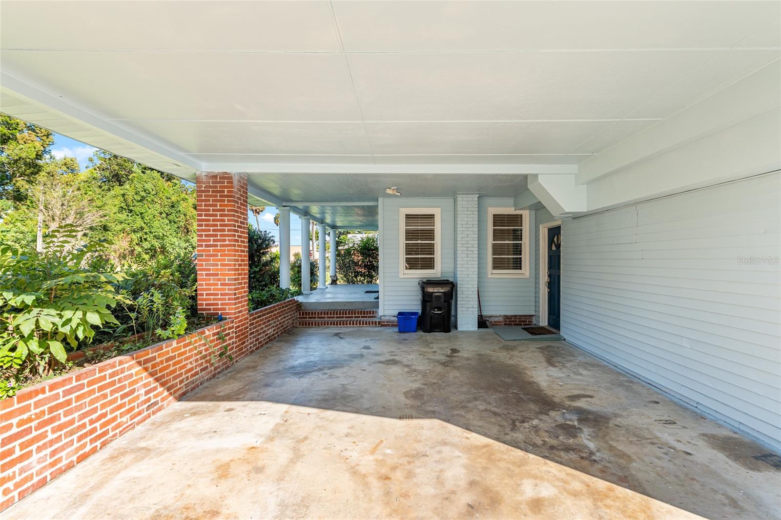 WILLISTON - Residential