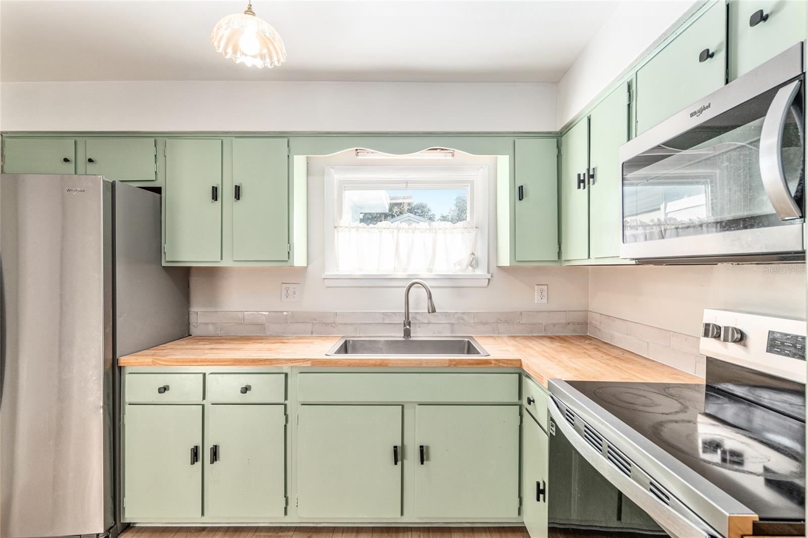 WILLISTON - Residential