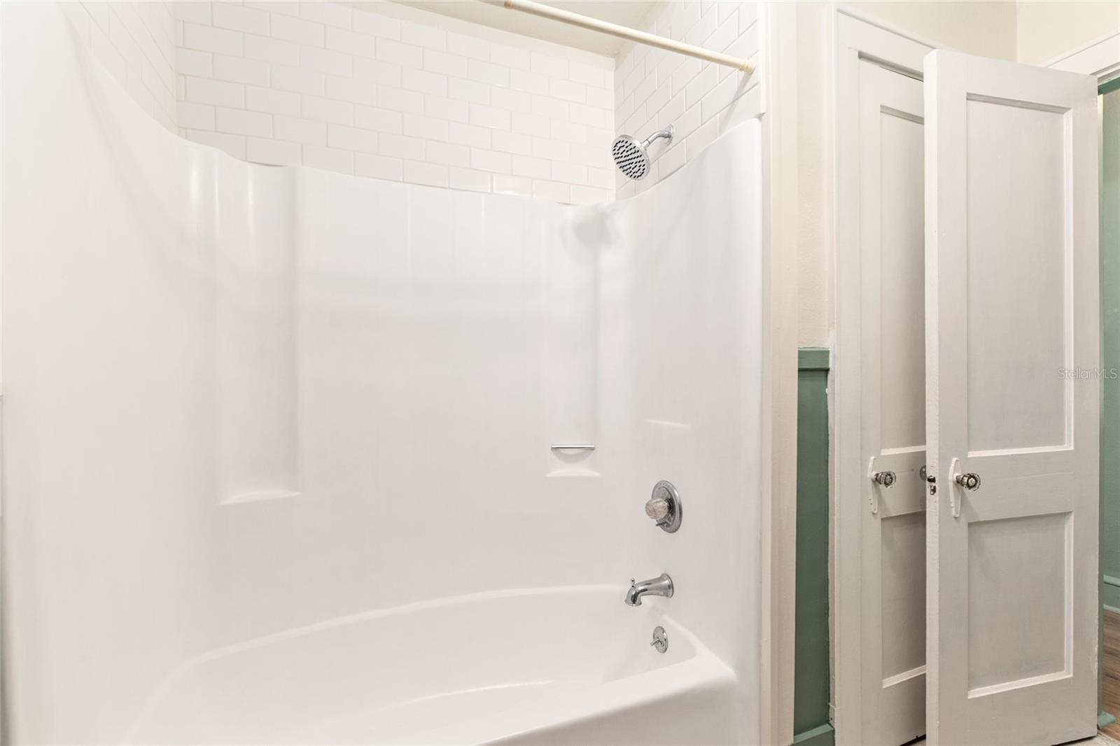 WILLISTON - Residential