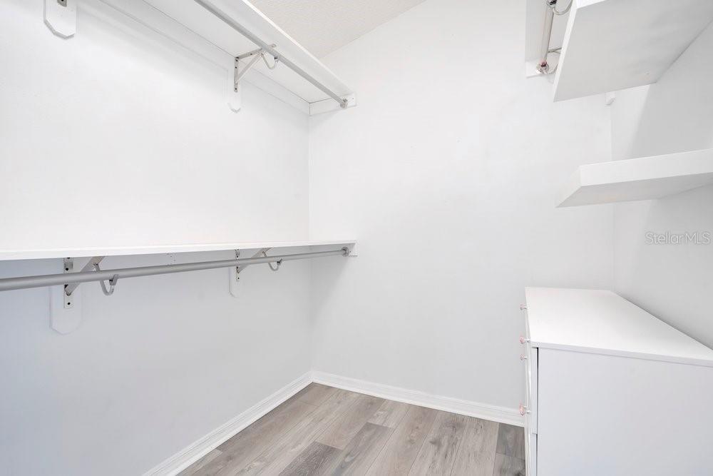 OAKS WEKIWA - Residential