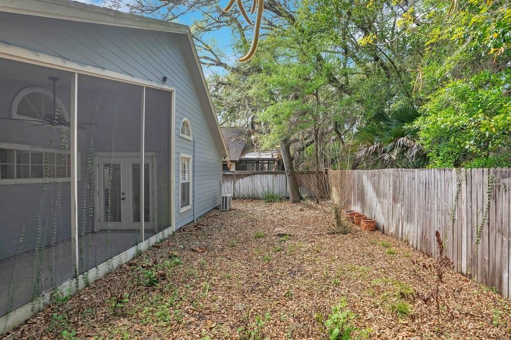 OAKS WEKIWA - Residential