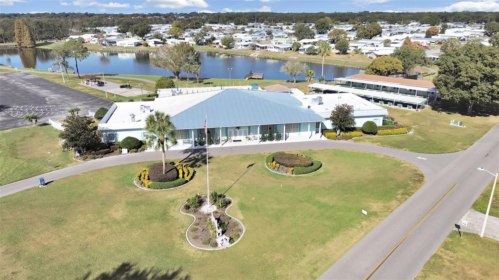 FOXWOOD LAKE ESTATES - Residential