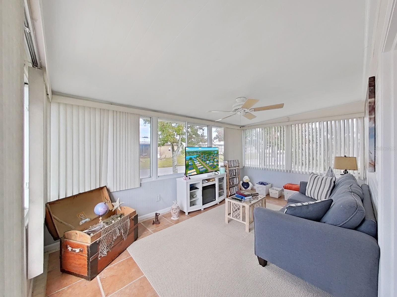 FOXWOOD LAKE ESTATES - Residential