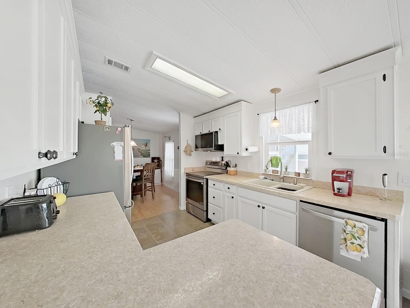 FOXWOOD LAKE ESTATES - Residential