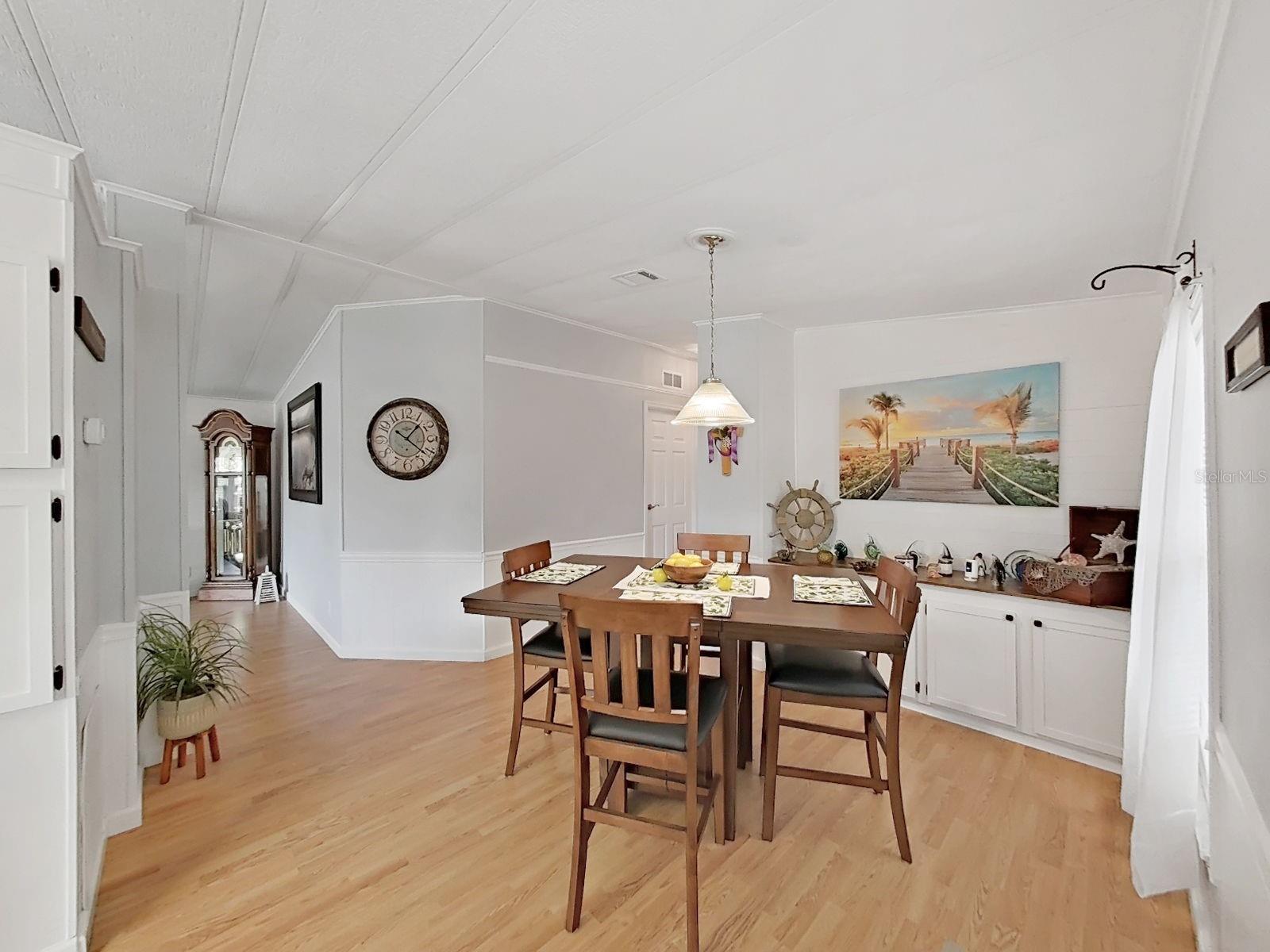 FOXWOOD LAKE ESTATES - Residential