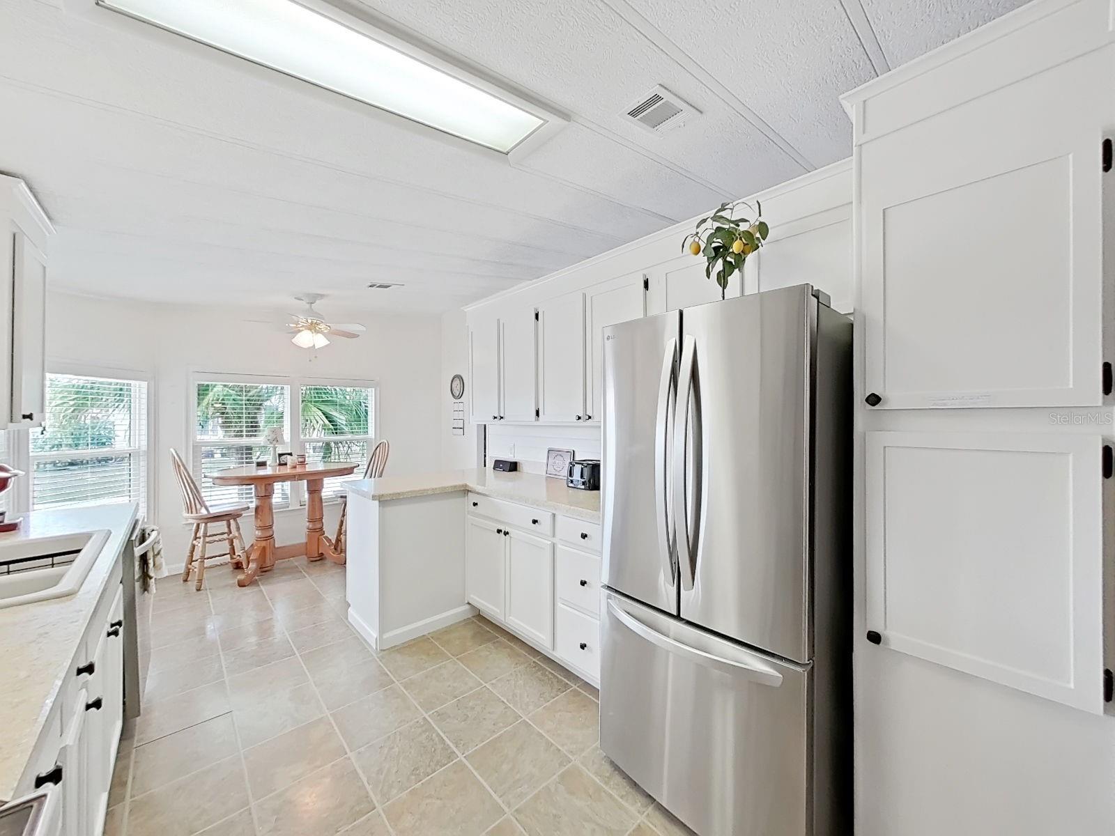 FOXWOOD LAKE ESTATES - Residential