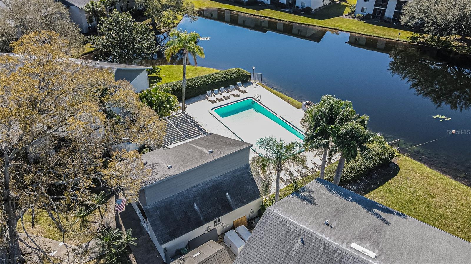 SHADOW LAKES CONDO - Residential