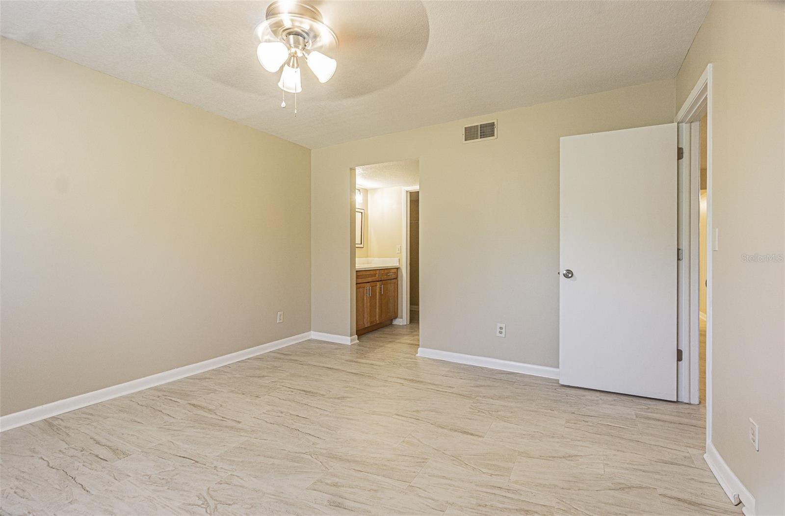 SHADOW LAKES CONDO - Residential