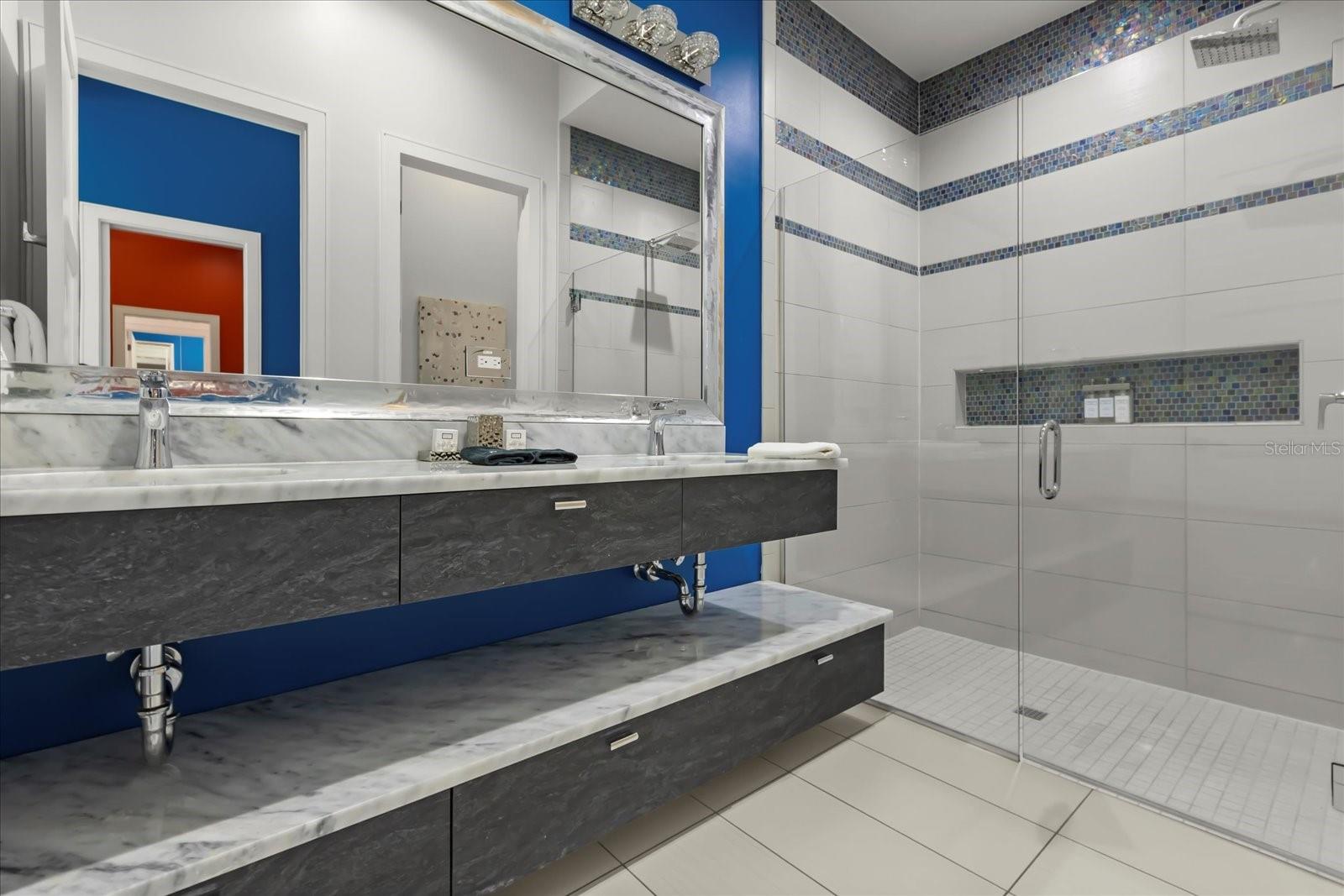 REUNION WEST VLGS NORTH - Residential