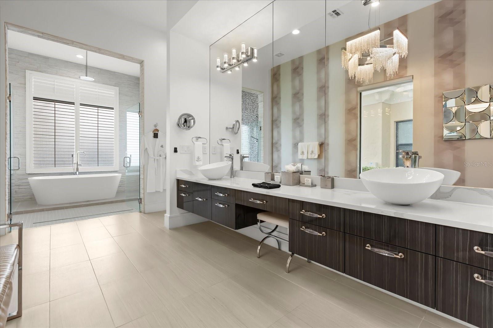 REUNION WEST VLGS NORTH - Residential