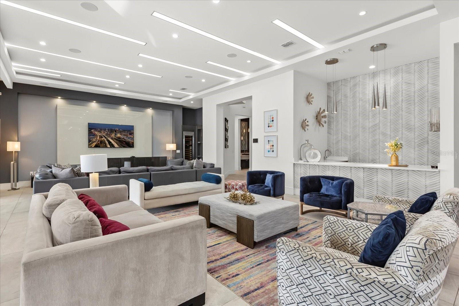 REUNION WEST VLGS NORTH - Residential