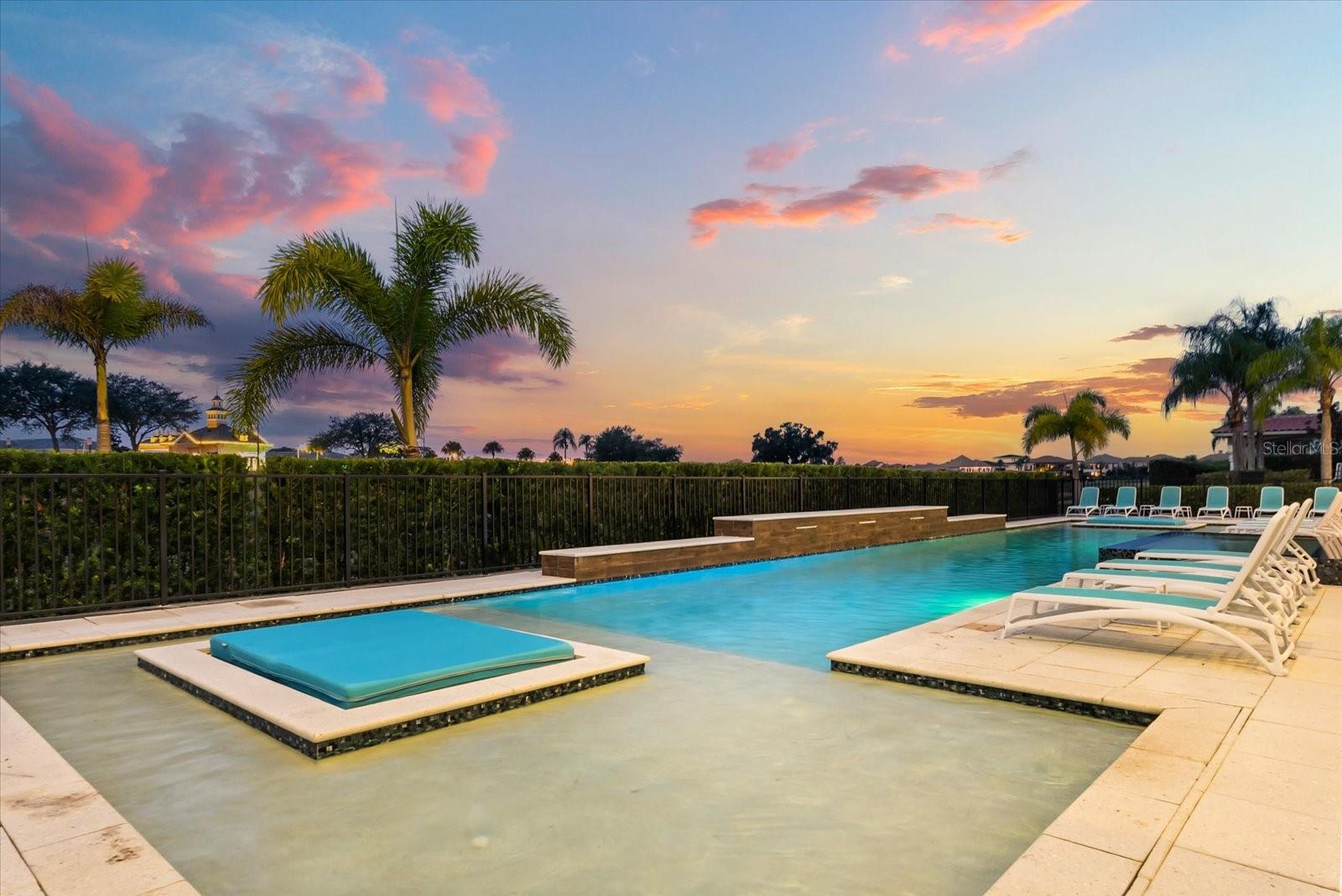 REUNION WEST VLGS NORTH - Residential