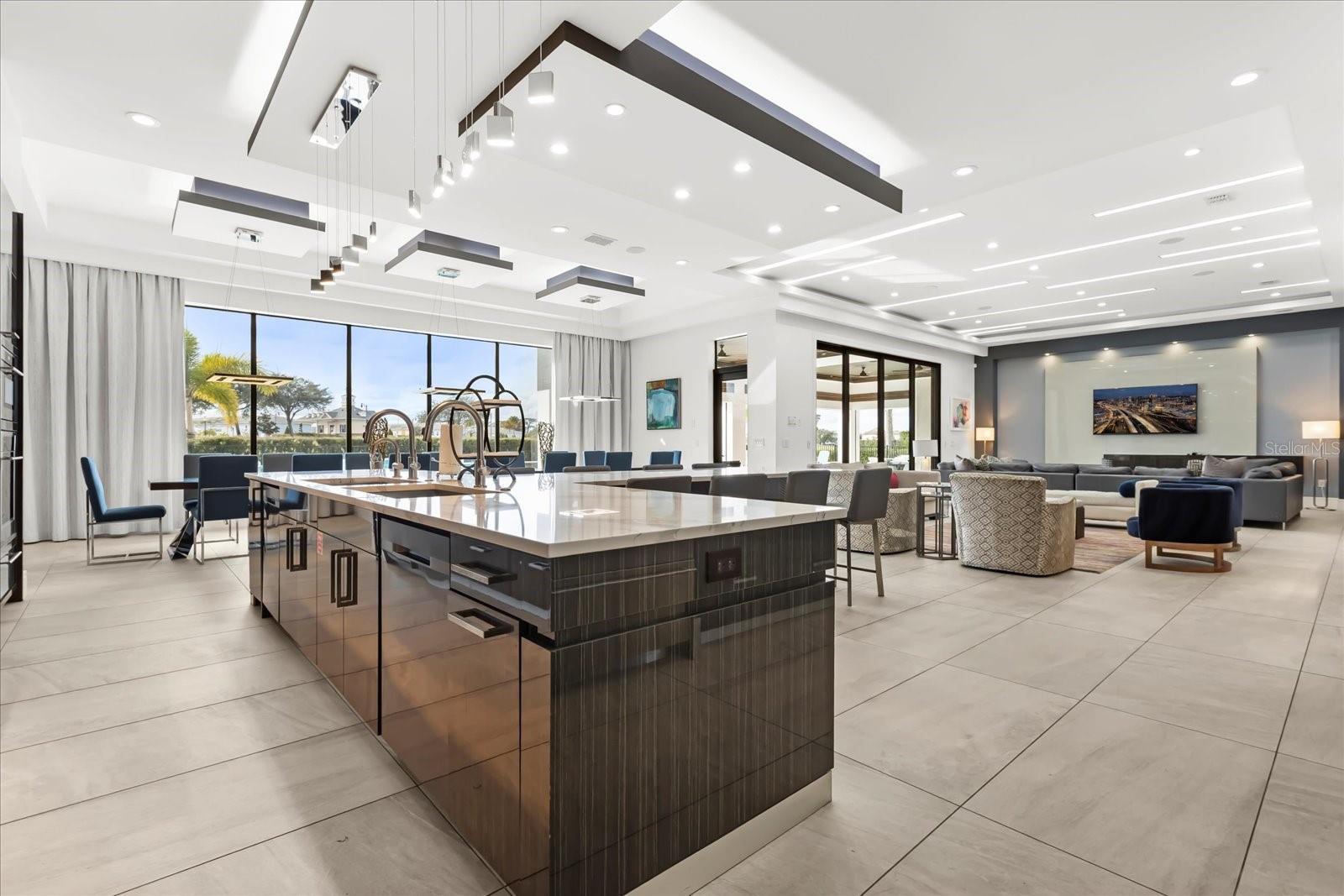 REUNION WEST VLGS NORTH - Residential