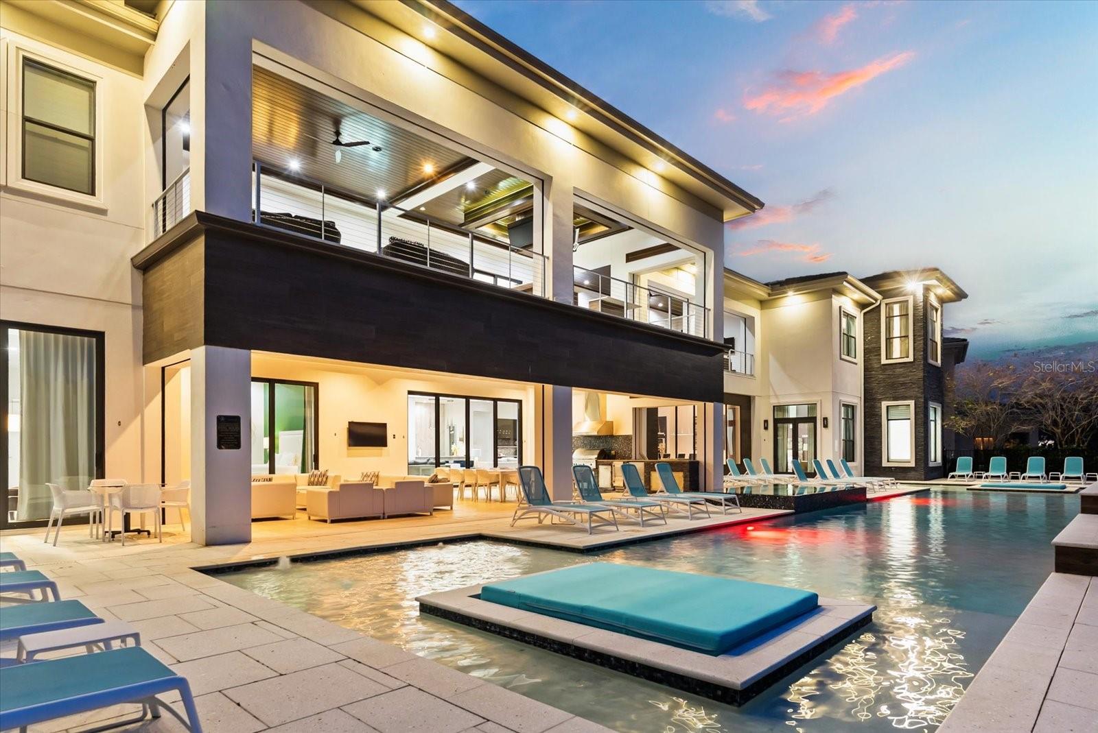 REUNION WEST VLGS NORTH - Residential