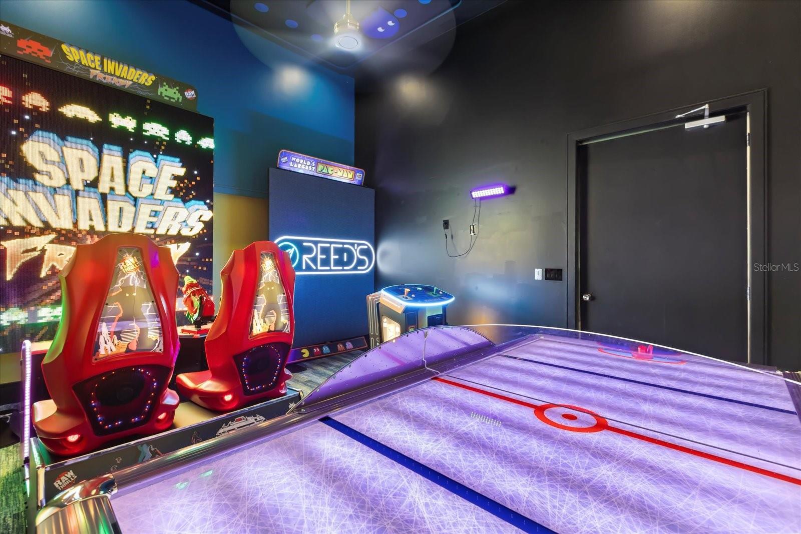 REUNION WEST VLGS NORTH - Residential