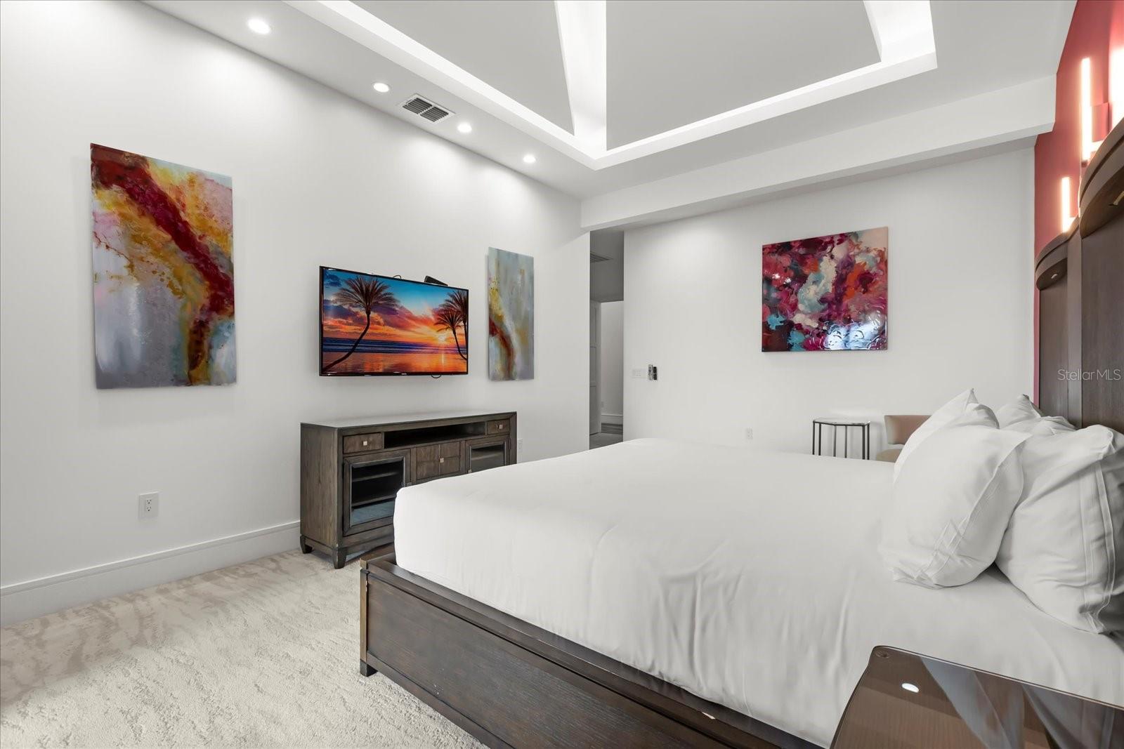 REUNION WEST VLGS NORTH - Residential