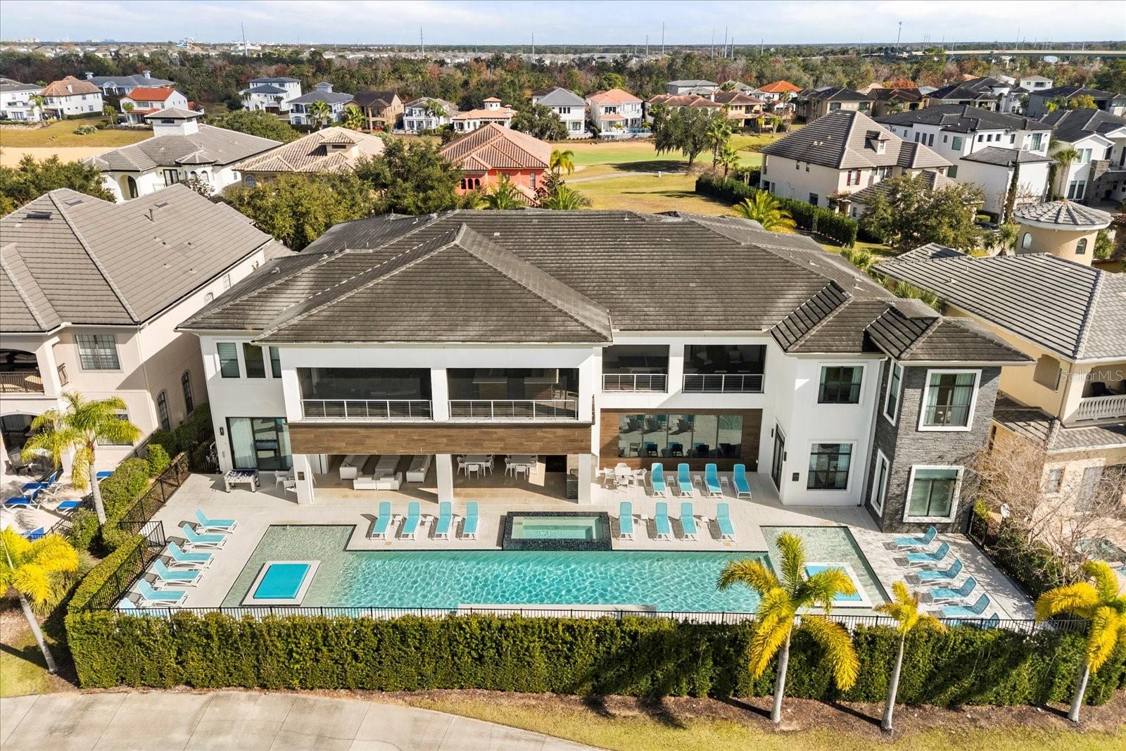 REUNION WEST VLGS NORTH - Residential