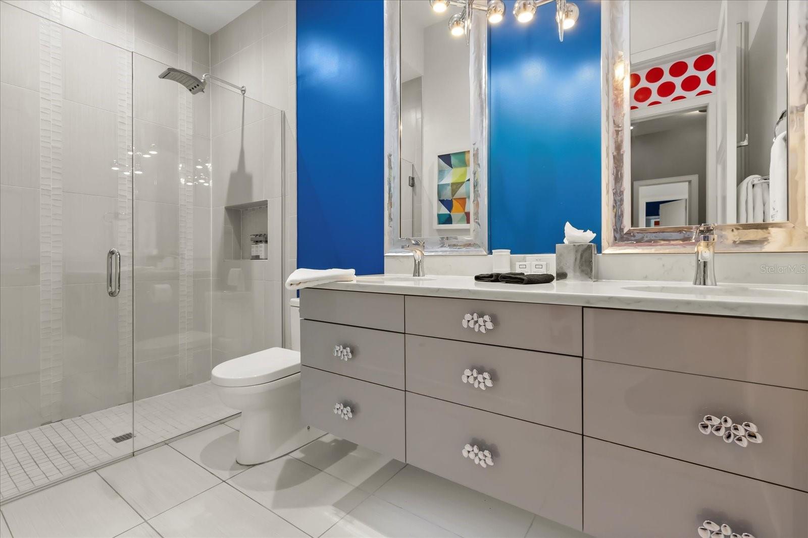 REUNION WEST VLGS NORTH - Residential