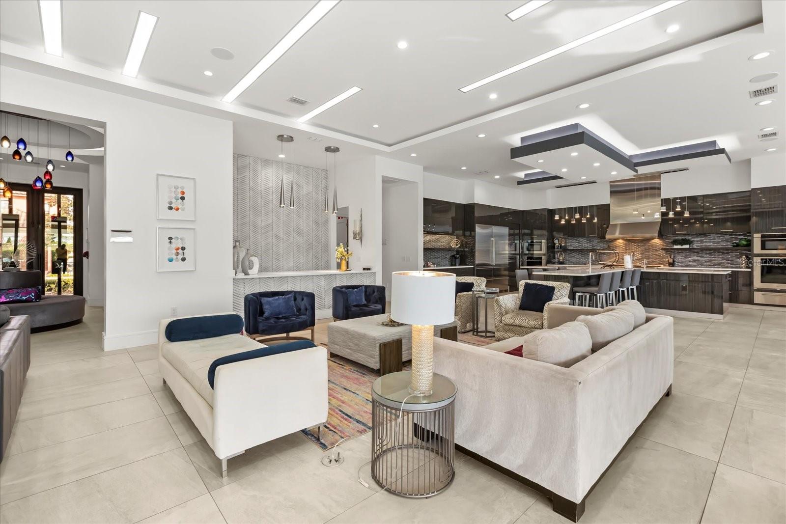 REUNION WEST VLGS NORTH - Residential