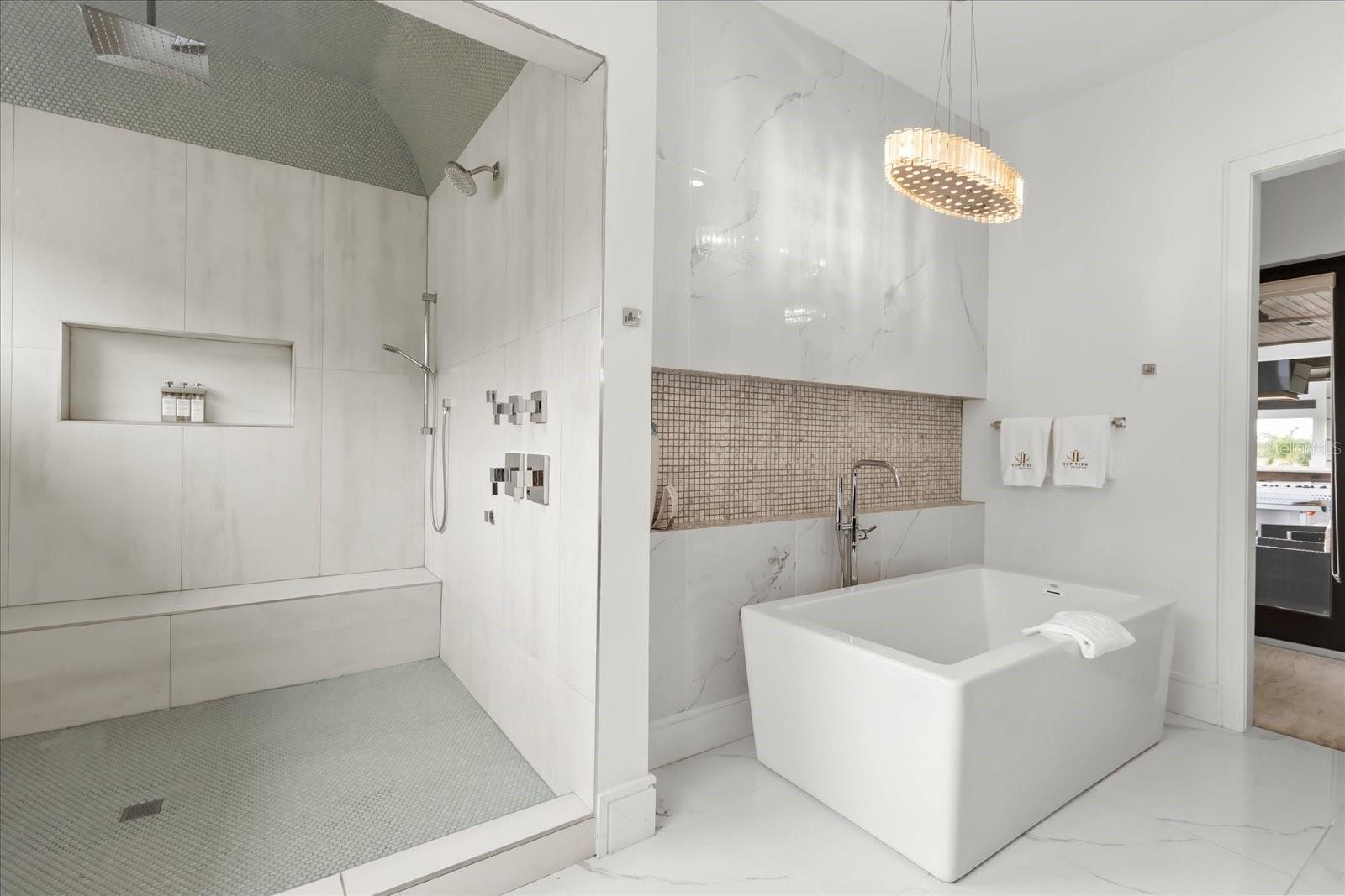 REUNION WEST VLGS NORTH - Residential