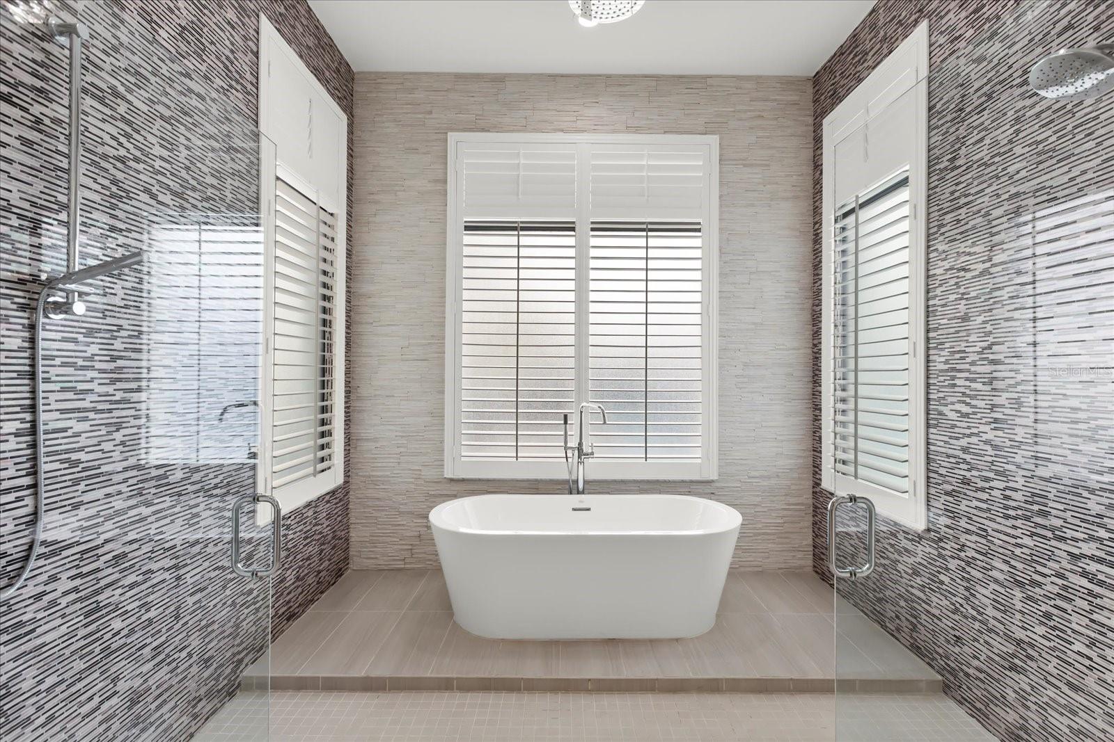 REUNION WEST VLGS NORTH - Residential