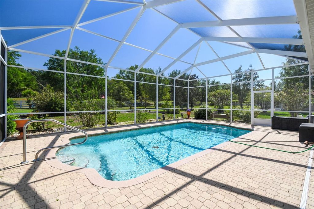 Photo of 1153 E Whirl Away Circle, Inverness, FL 34453 (MLS # W7874419)